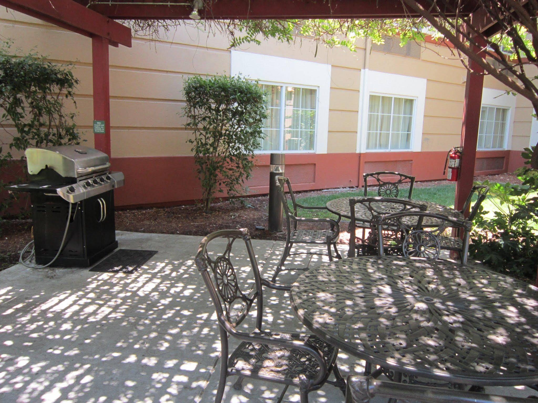 Extended Stay America Suites - Pleasanton - Chabot Dr Exteriér fotografie